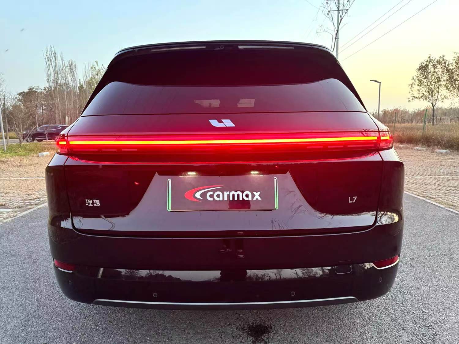 Ideal L7 Max Intelligent Refresh Edition - Automatic Transmission. Registration date: 2025-05. Mileage: 4000km.