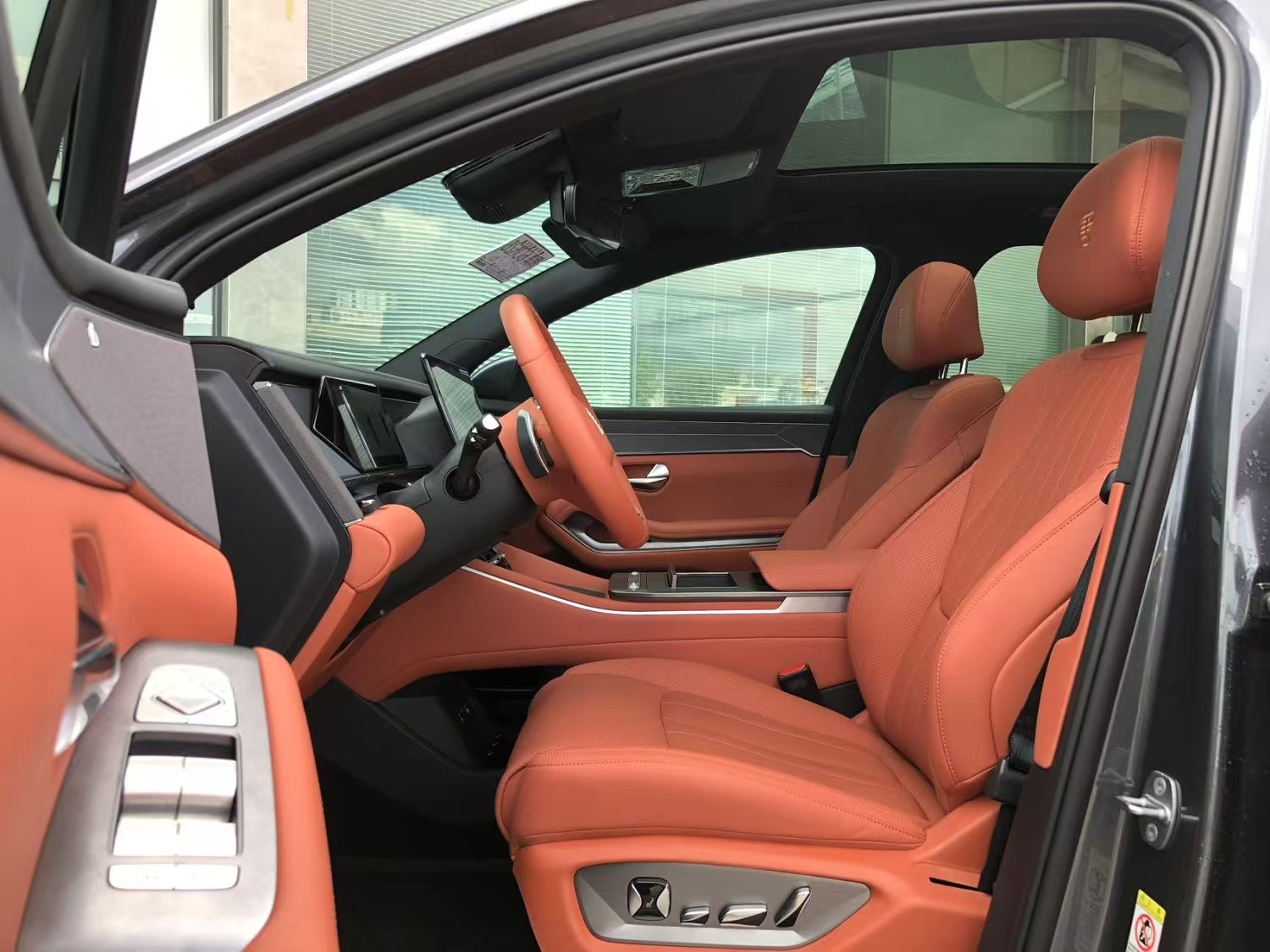 BYD Tang L EV 2025 Model 600KM Four-wheel Drive LiDAR Flagship Edition, Automatic Transmission