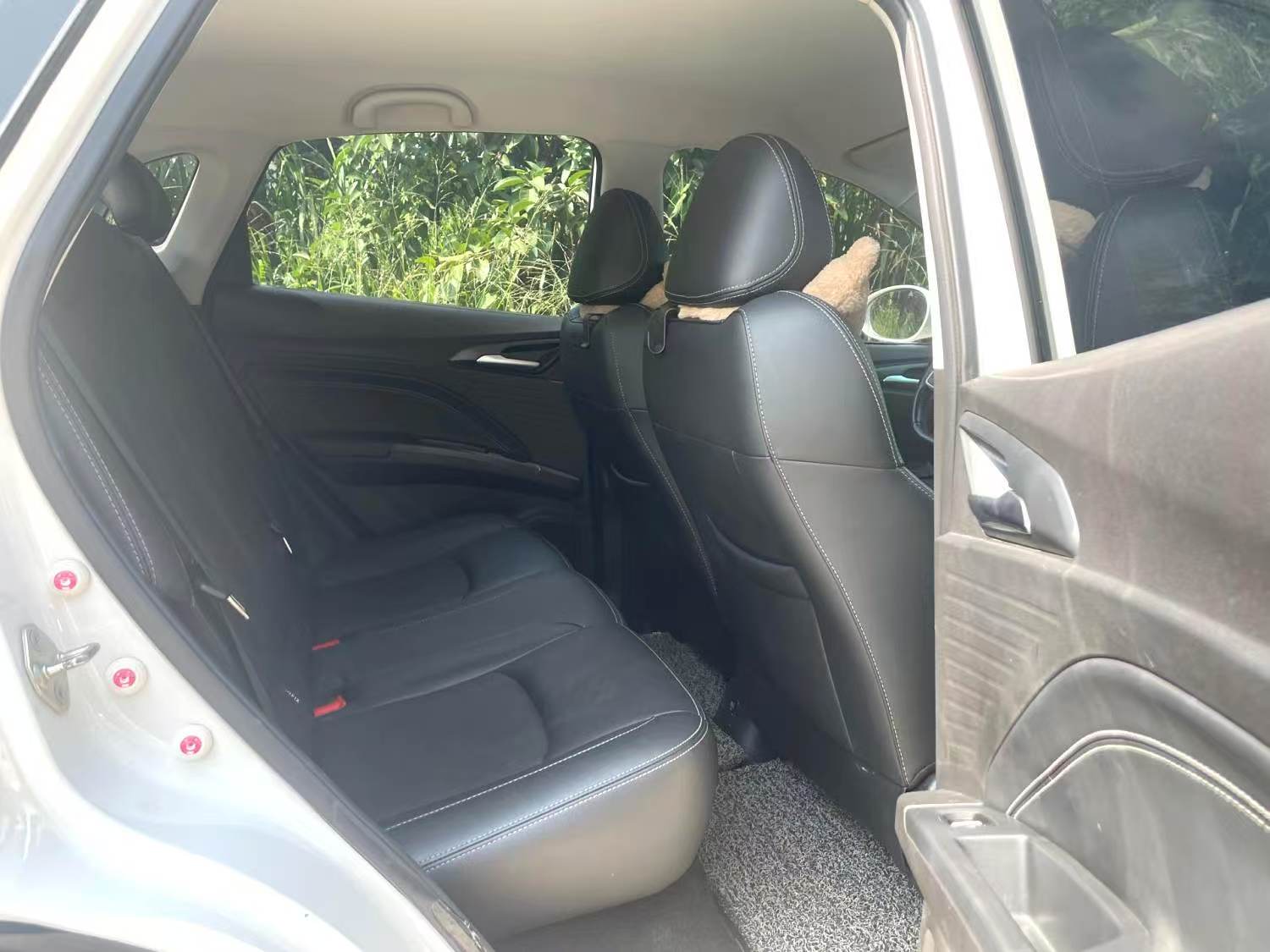 Nezha V Trend 2022 model 400 Lite automatic transmission