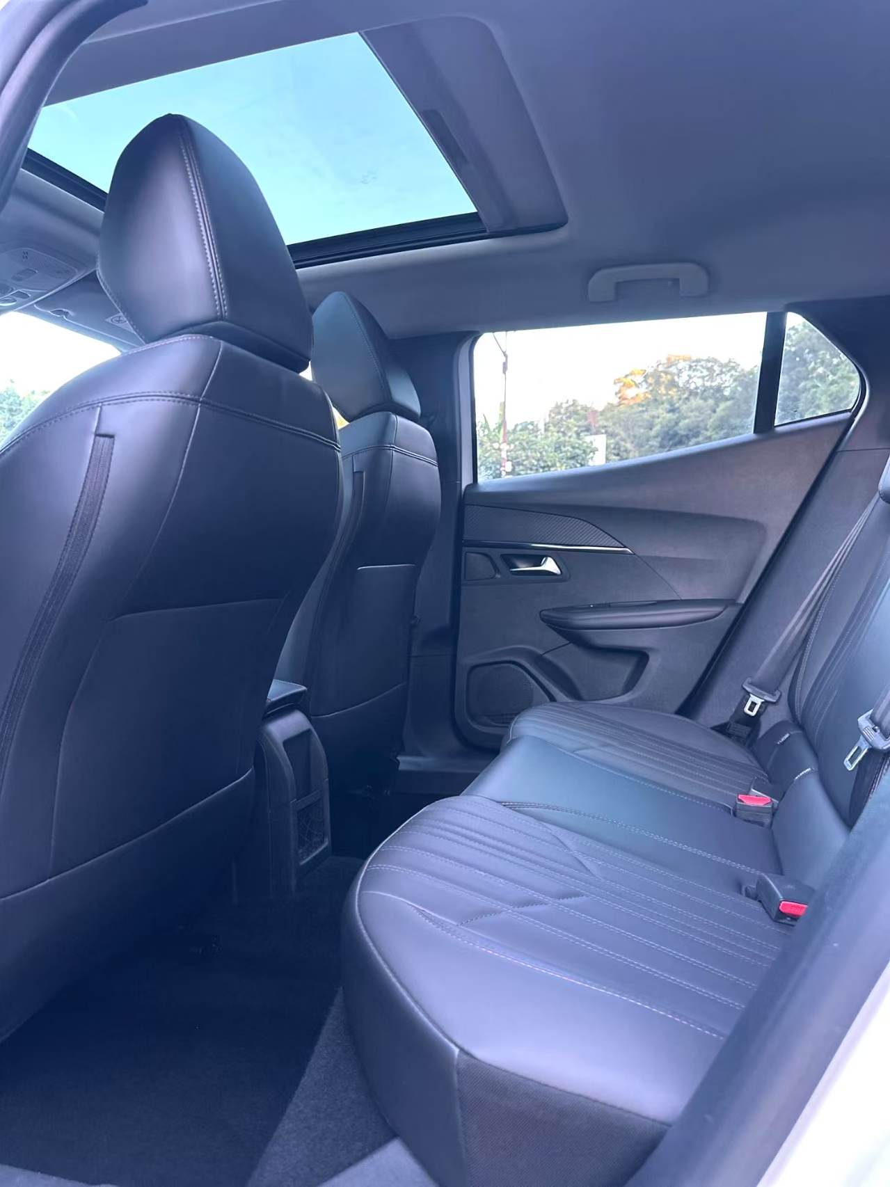 Peugeot 2008 1.2THP 230THP THE ONE Auto