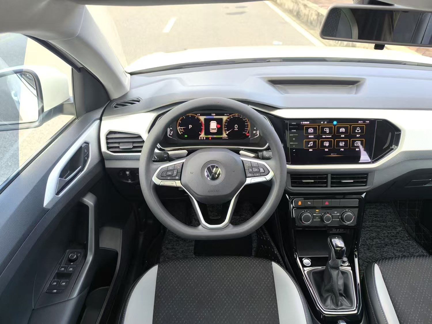 Volkswagen T-Roc 1.5 2021 30th Anniversary Edition Automatic Transmission