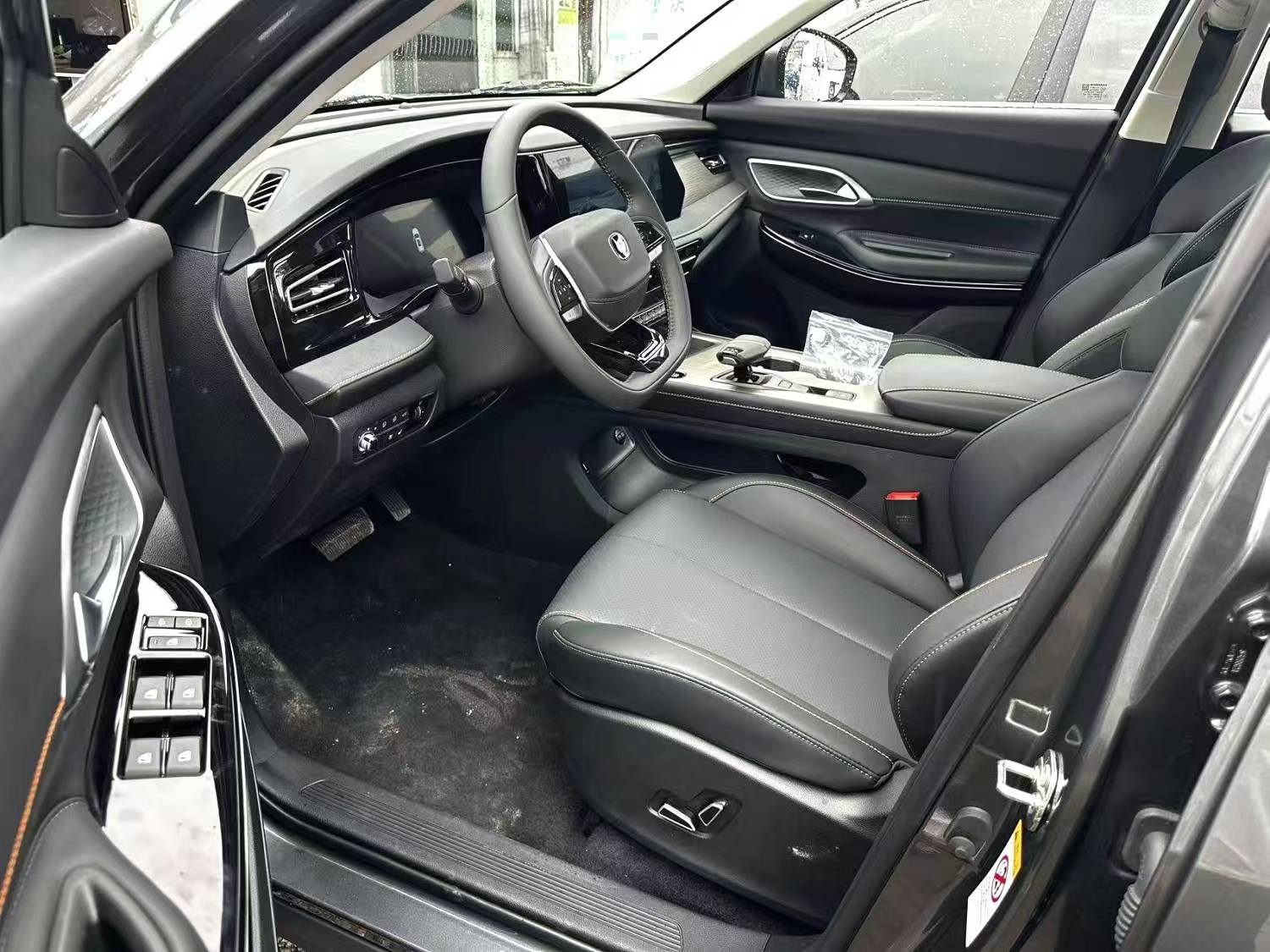 Changan 2026 CS75 PRO 1.5T Enjoyment 7-seater automatic Transmission