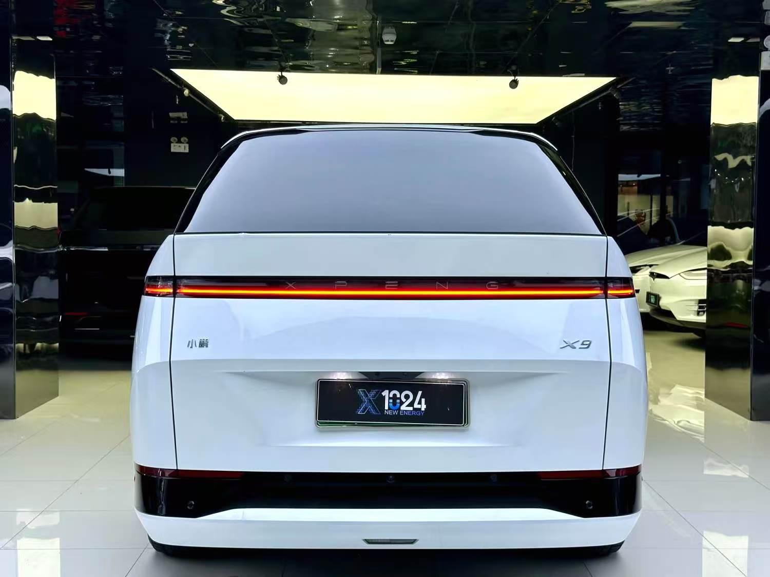 Xpeng 2024 X9 702 Ultra-Long Range pro Automatic Transmission