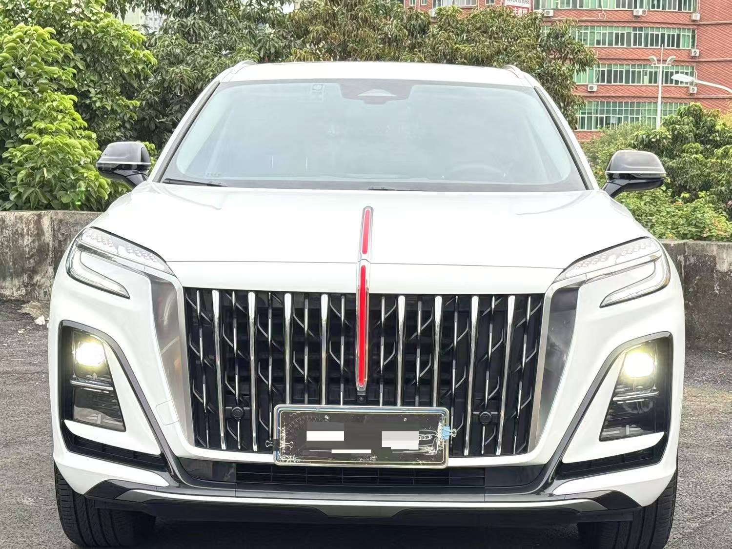 The 2023 Hongqi HS3 2.0T two-wheel drive model can be an automatic transmission version