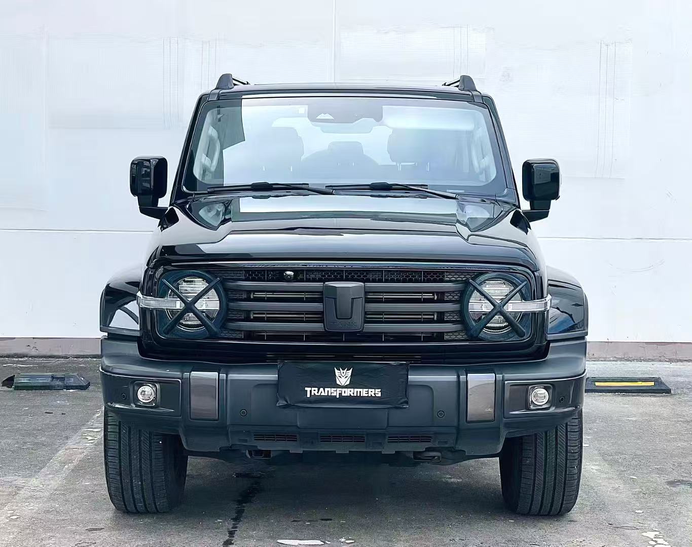 The 2023 Tank 300 2.0T City Edition is very stylish with an automatic transmission