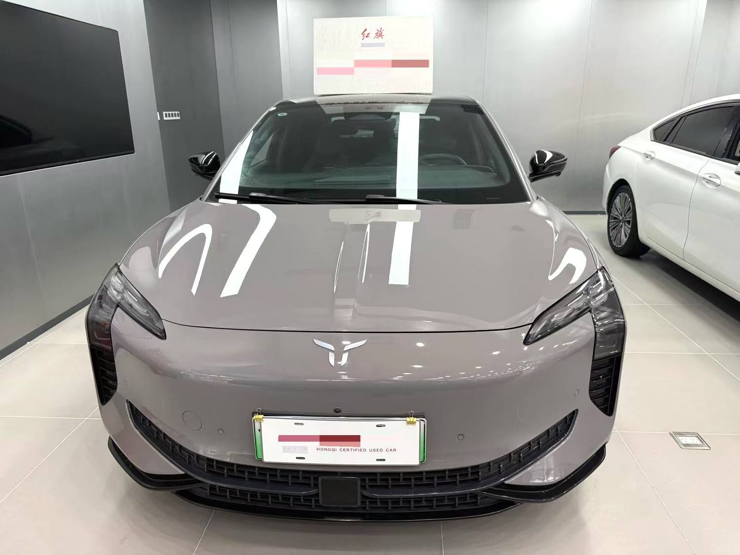 Hongqi EH7 820 pro Honor Edition Automatic Transmission 2024 model