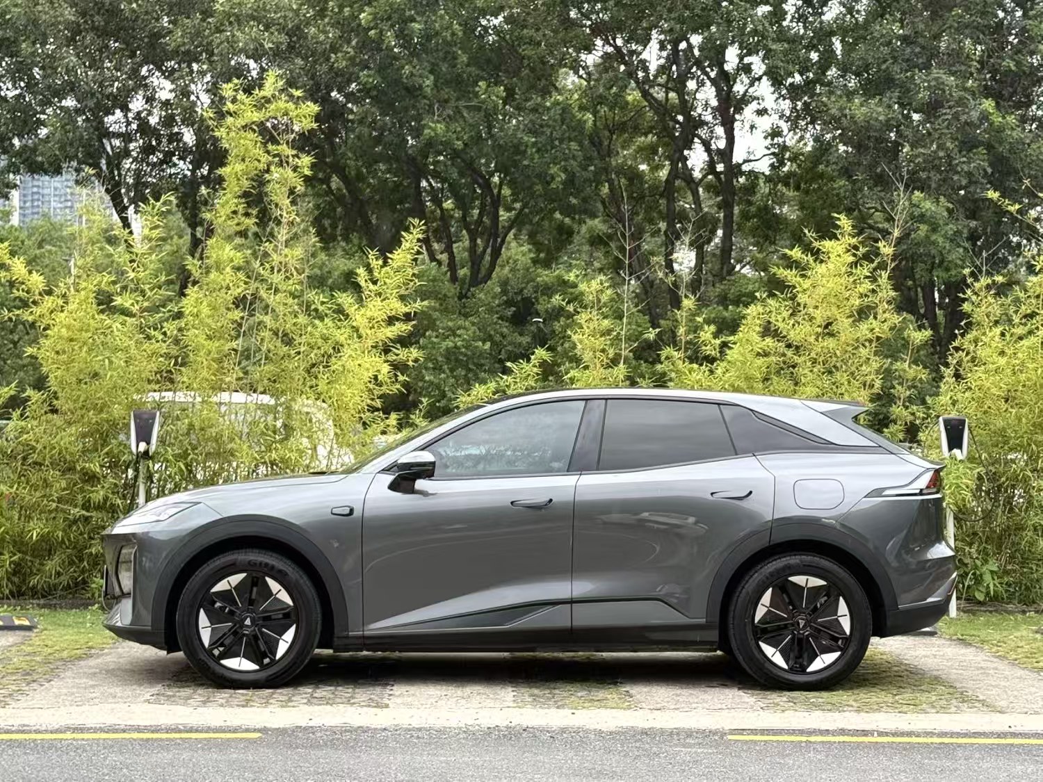 Changan Deep Blue 2025 S07 285MAX Gankun Intelligent Driving ADS SE Extended Range Edition Automatic Transmission