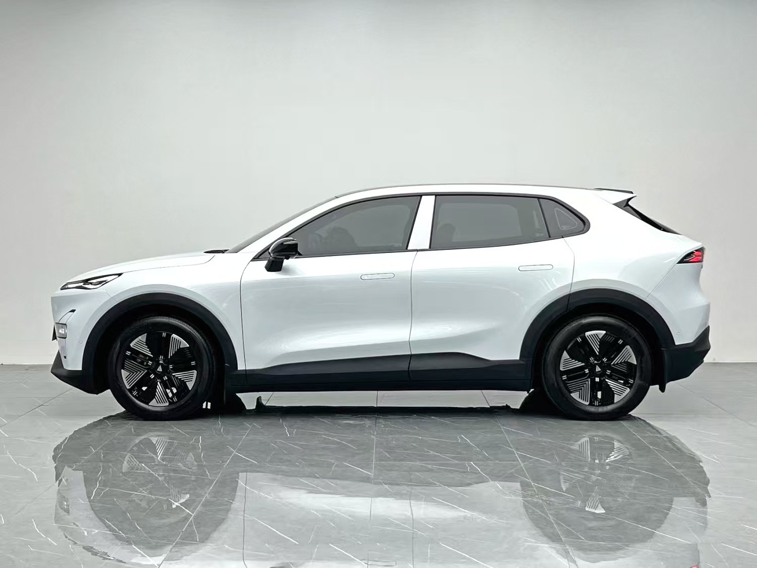 Changan Deep Blue S05 plus Pure Electric Automatic Transmission 2025 model