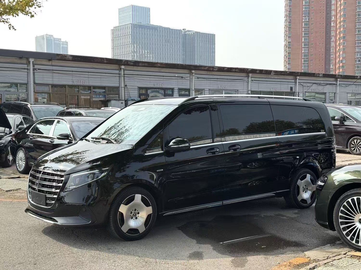 Mercedes-benz V 300L 48V 2.0T Long Wheelbase Luxury Edition 2024 Model