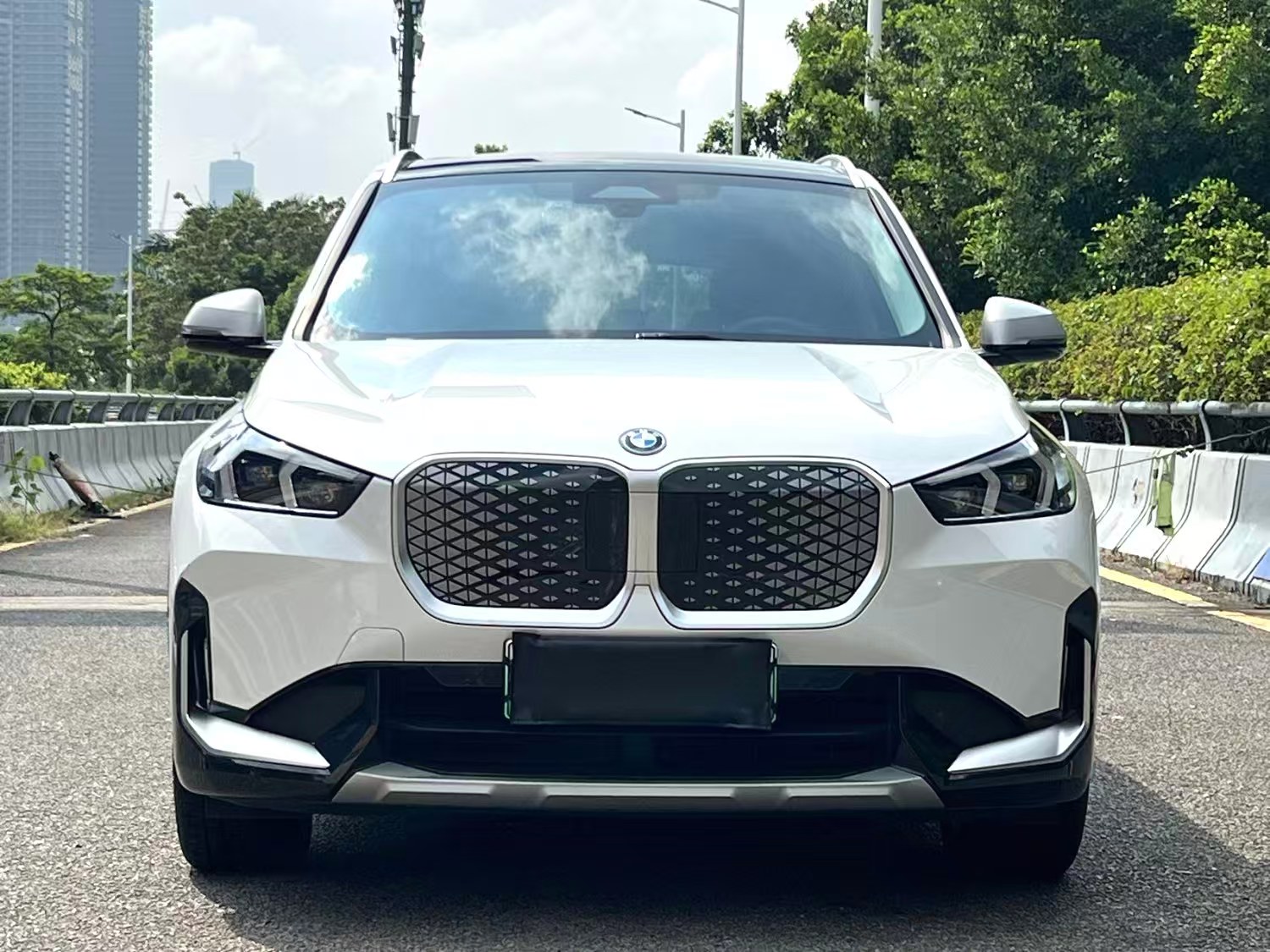 BMW iX1 eDrive25L X Design Package Automatic Transmission 2023 Model