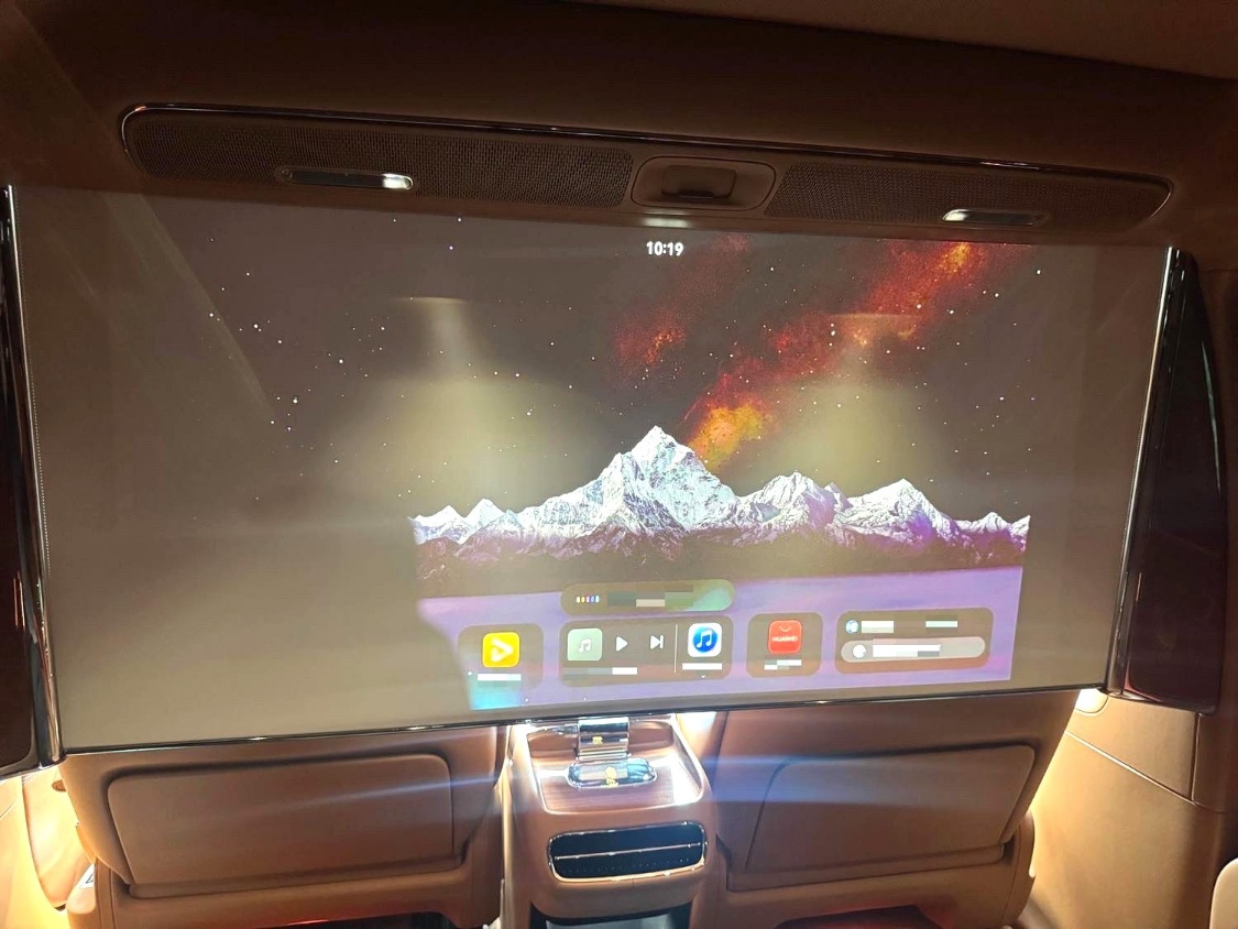 The 2025 Zunjie S800 Starlight Executive Edition 4-seater automatic transmission