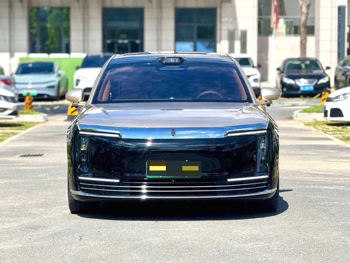 The 2025 Zunjie S800 Starlight Executive Edition 4-seater automatic transmission