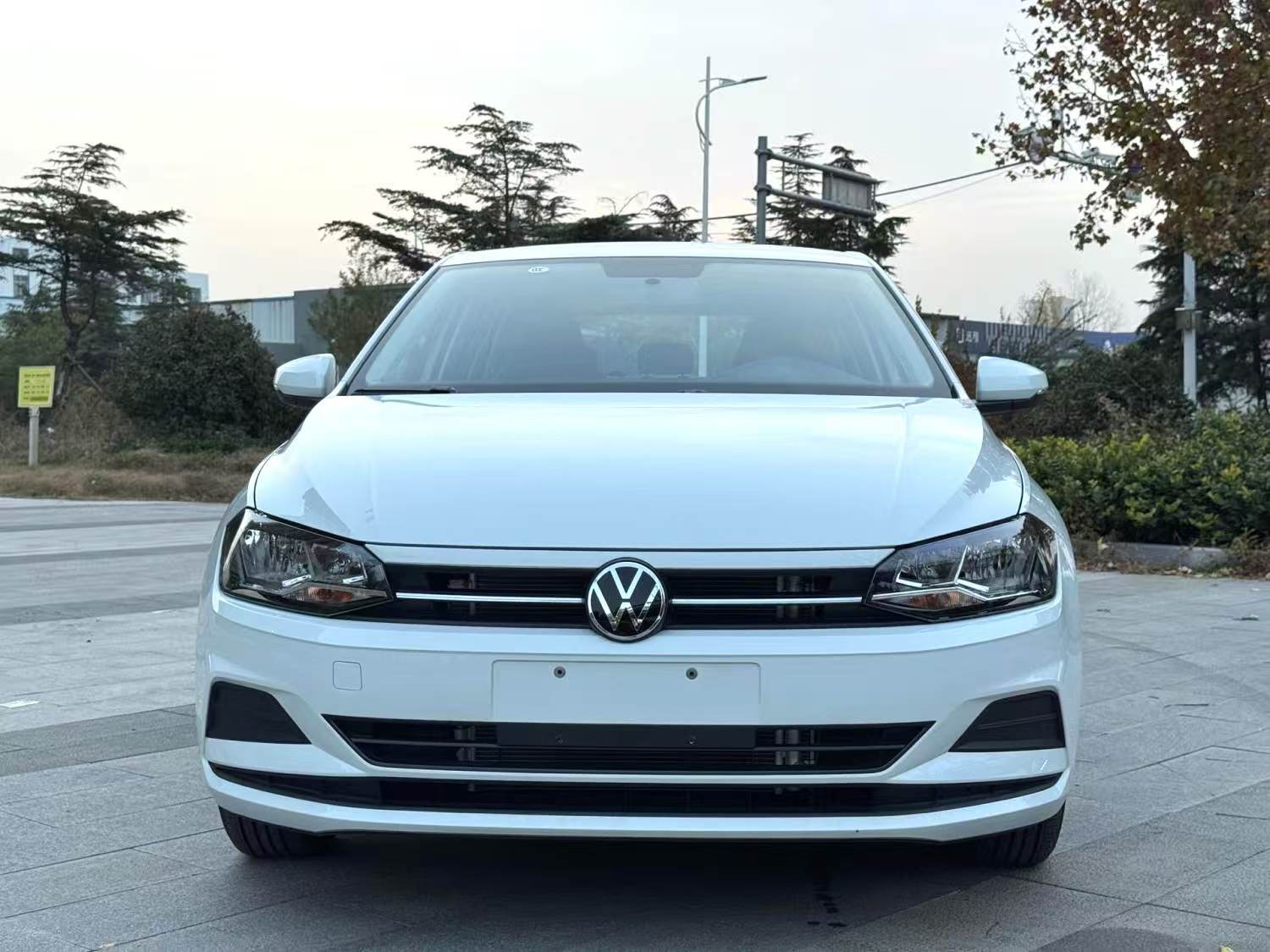 大众 2023款 POLO Plus 1.5 纵情乐活版(改款) 自动挡