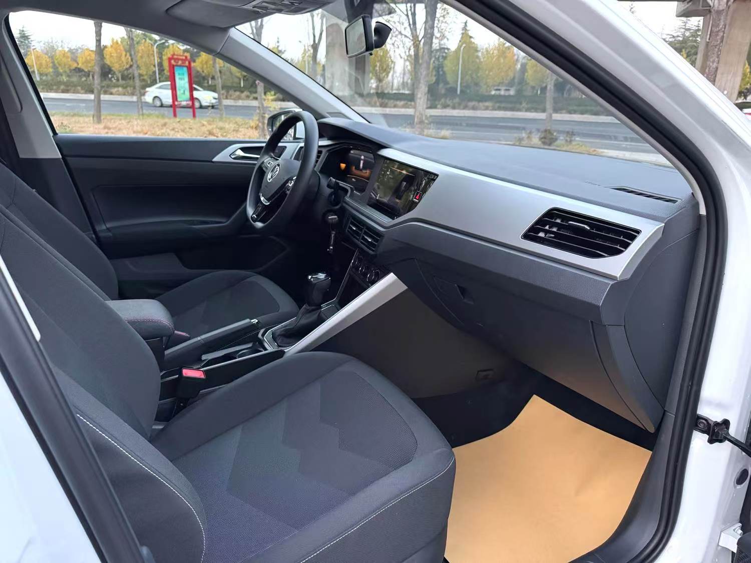 Volkswagen 2023 POLO Plus 1.5 Fun Edition (Facelifted) Automatic Transmission