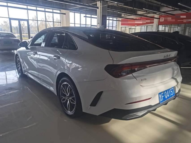 Kia 2021 K5 Kaiku 1.5T 270T CVVD Fashion Edition Automatic Transmission