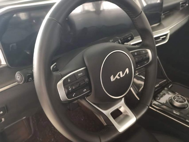 Kia 2021 K5 Kaiku 1.5T 270T CVVD Fashion Edition Automatic Transmission