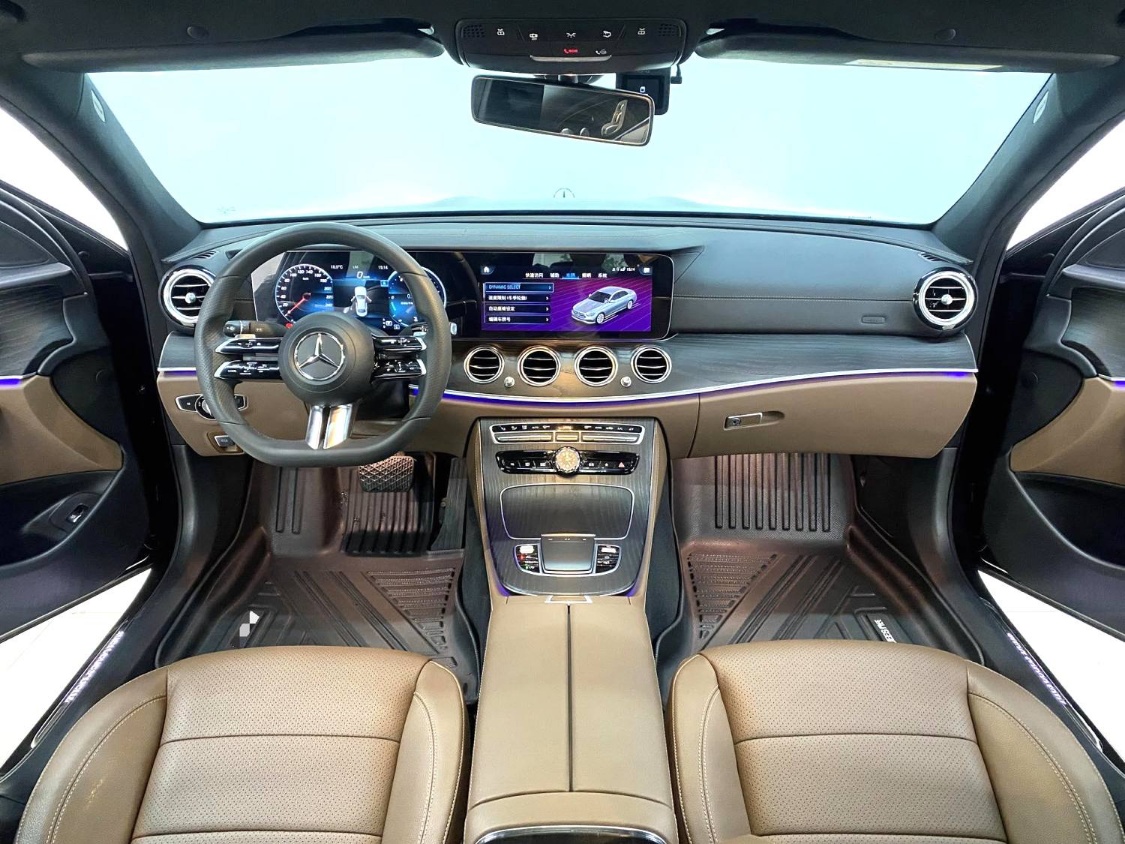 The 2021 Mercedes-Benz E-Class E-300 L 2.0T Sport Luxury Automatic transmission